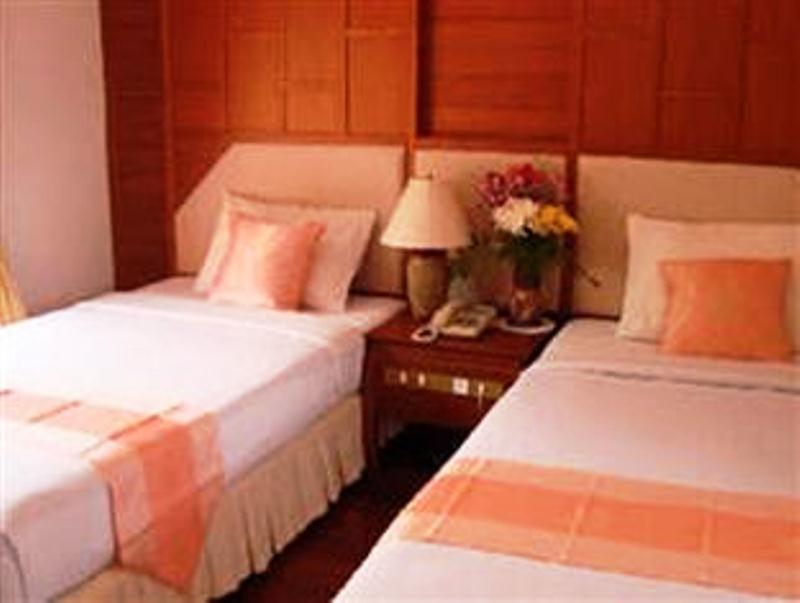 Baan Nern Sai Resort 푸껫 객실 사진